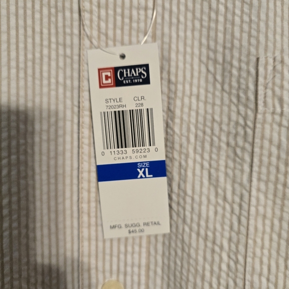 NEW Chaps shorts sleeve button down shirt. - Picture 3 of 4